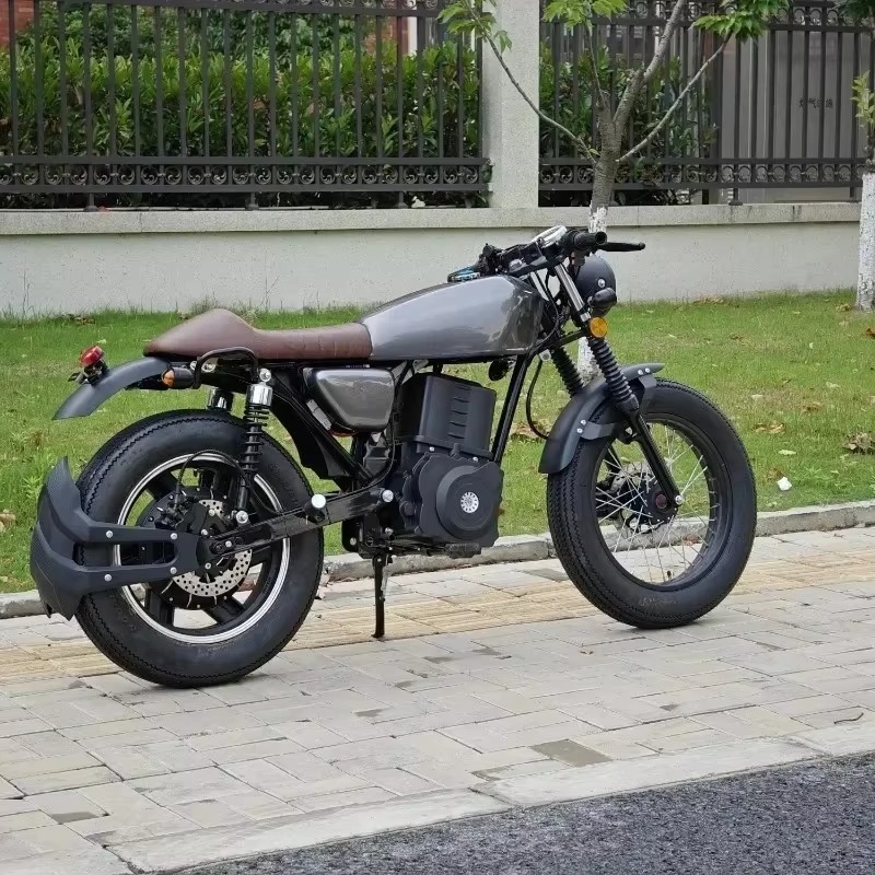 Motorrad CG 125 im Vintage-Sti – Brake Disc Motorcycle Bewertung und Preis